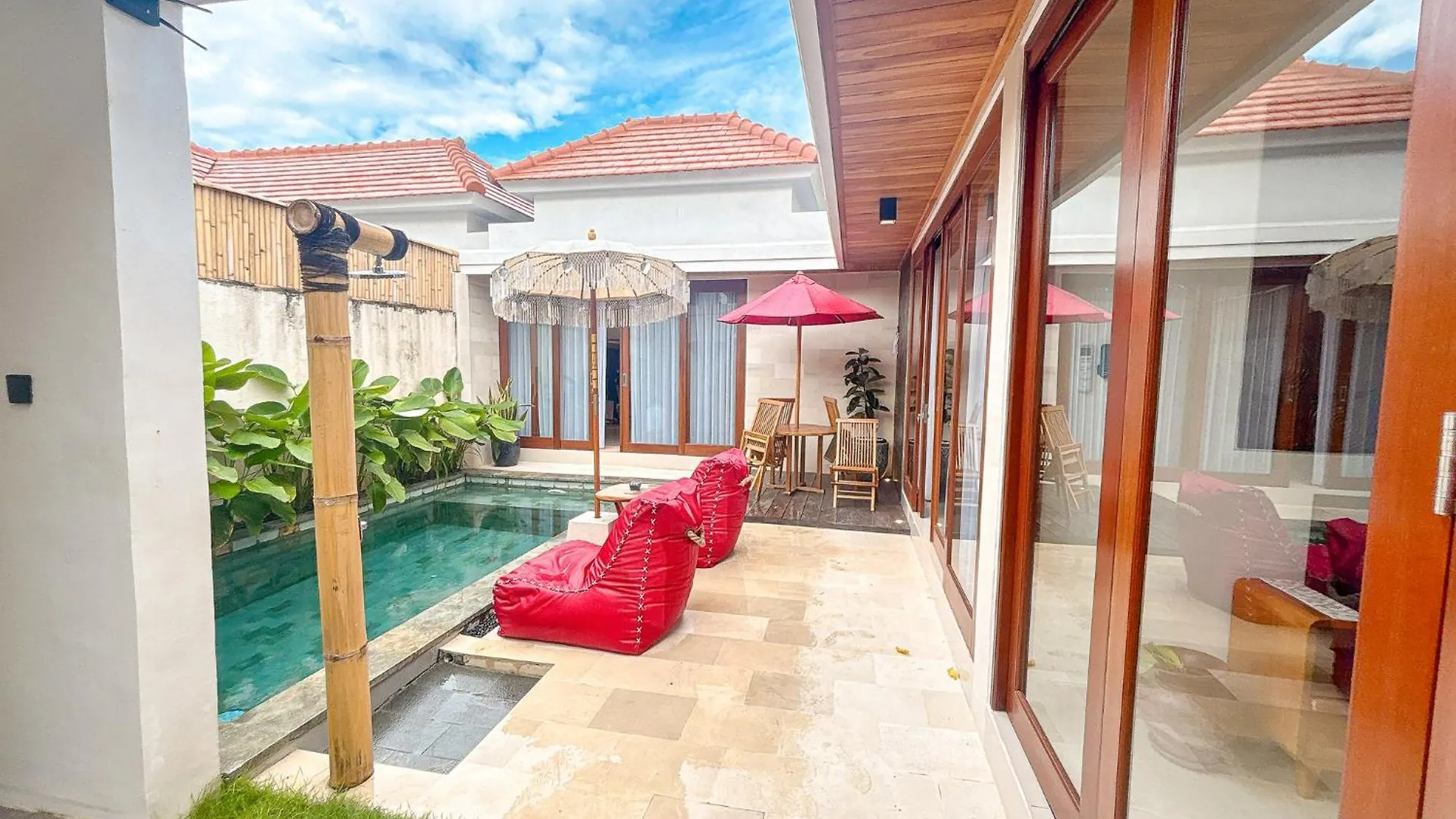 The Abian Villa Seminyak 0*, Seminyak (Bali)